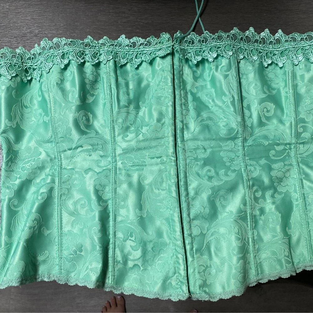 Fredricks of Hollywood Corset Size 42